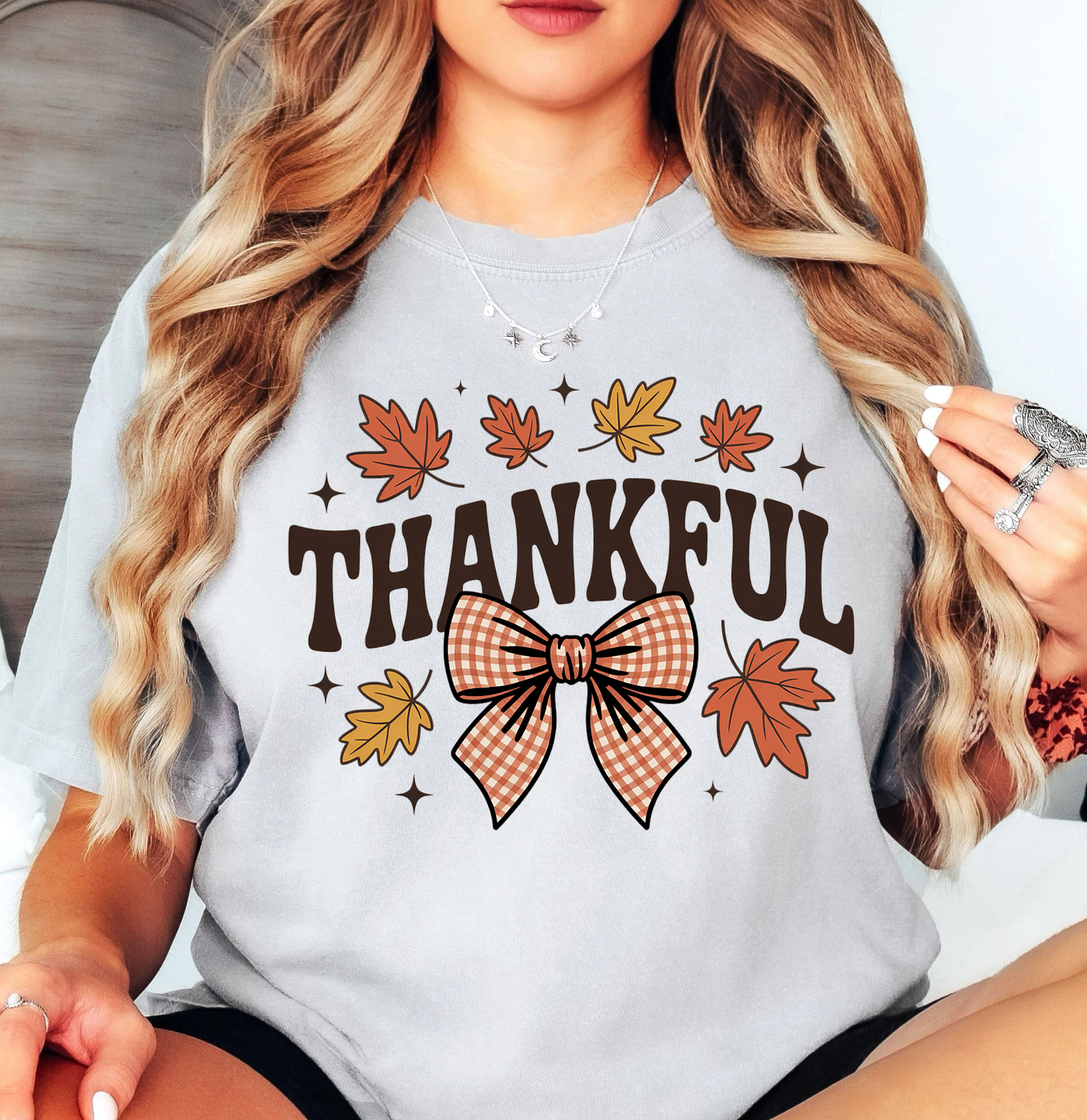 Thankful Leaves With Bow Tee | Harvest Joy Collection | Unisex Pre-Shrunk T-Shirt