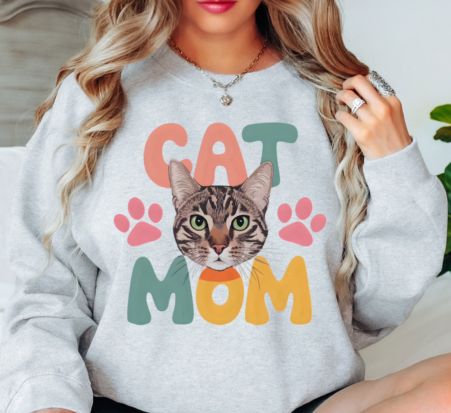 Cat Mom Love Sweatshirt | Pawsitive Vibes Collection | Unique Gifts for Family and Friends