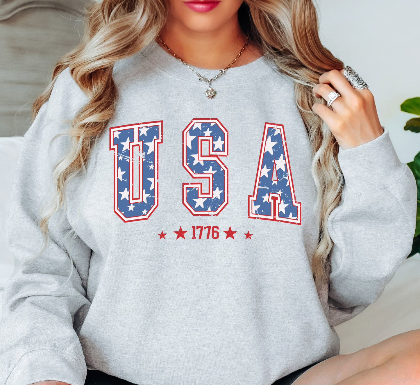USA 1776 Sweatshirt | Stars and Stripes Collection | Unique Gifts for Family and Friends