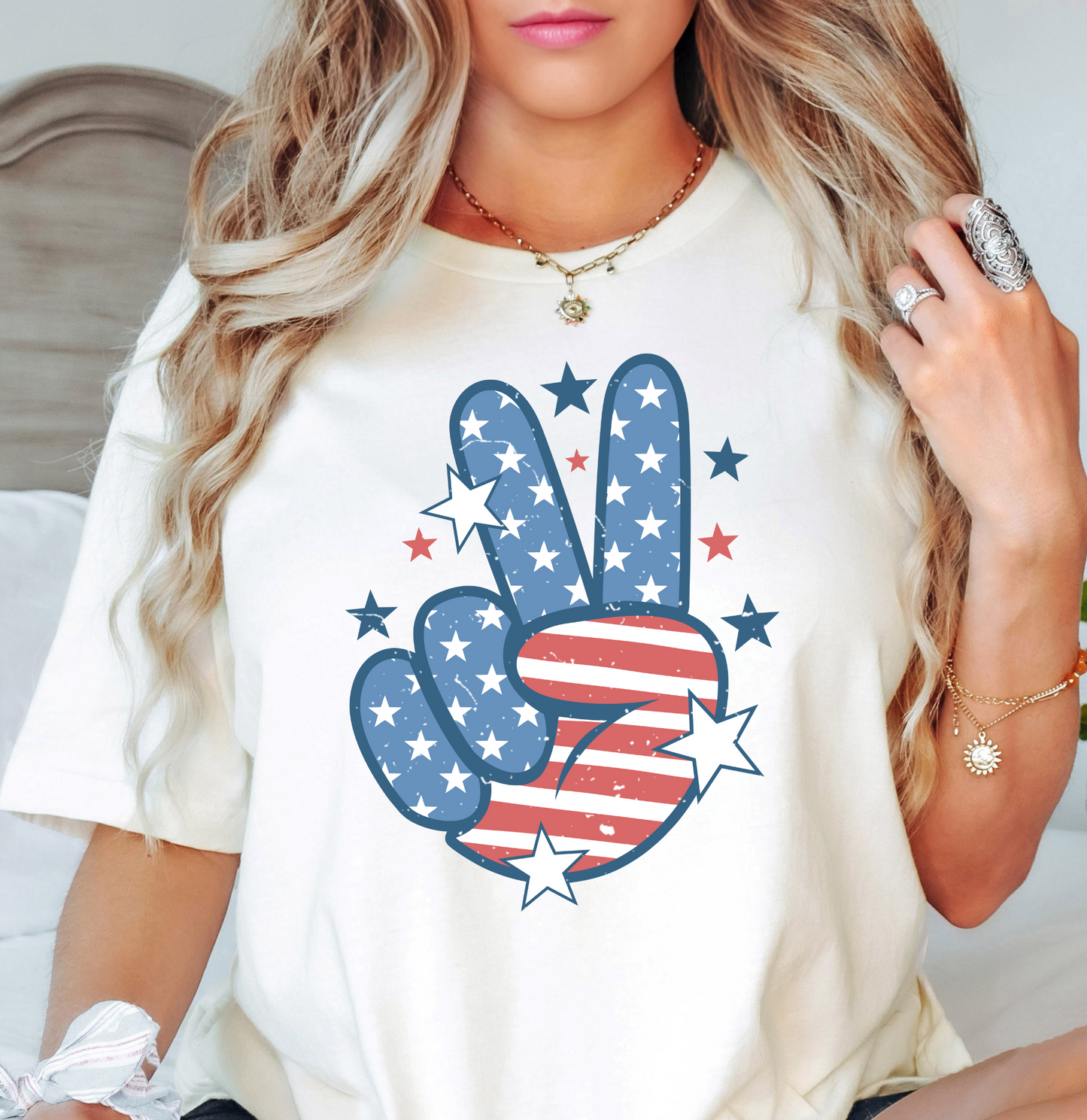 USA Peace Hand Tee | Stars and Stripes Collection | Unisex Pre-Shrunk T-Shirt