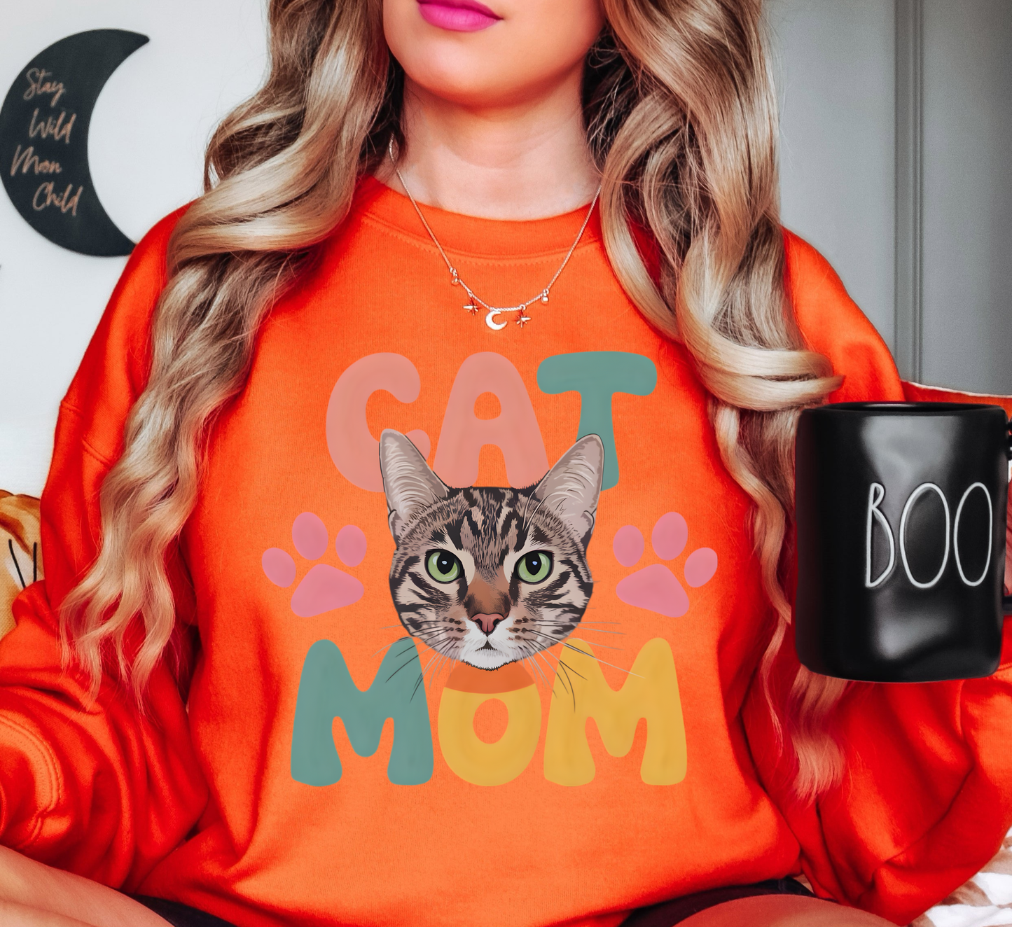 Cat Mom Love Sweatshirt | Pawsitive Vibes Collection | Unique Gifts for Family and Friends