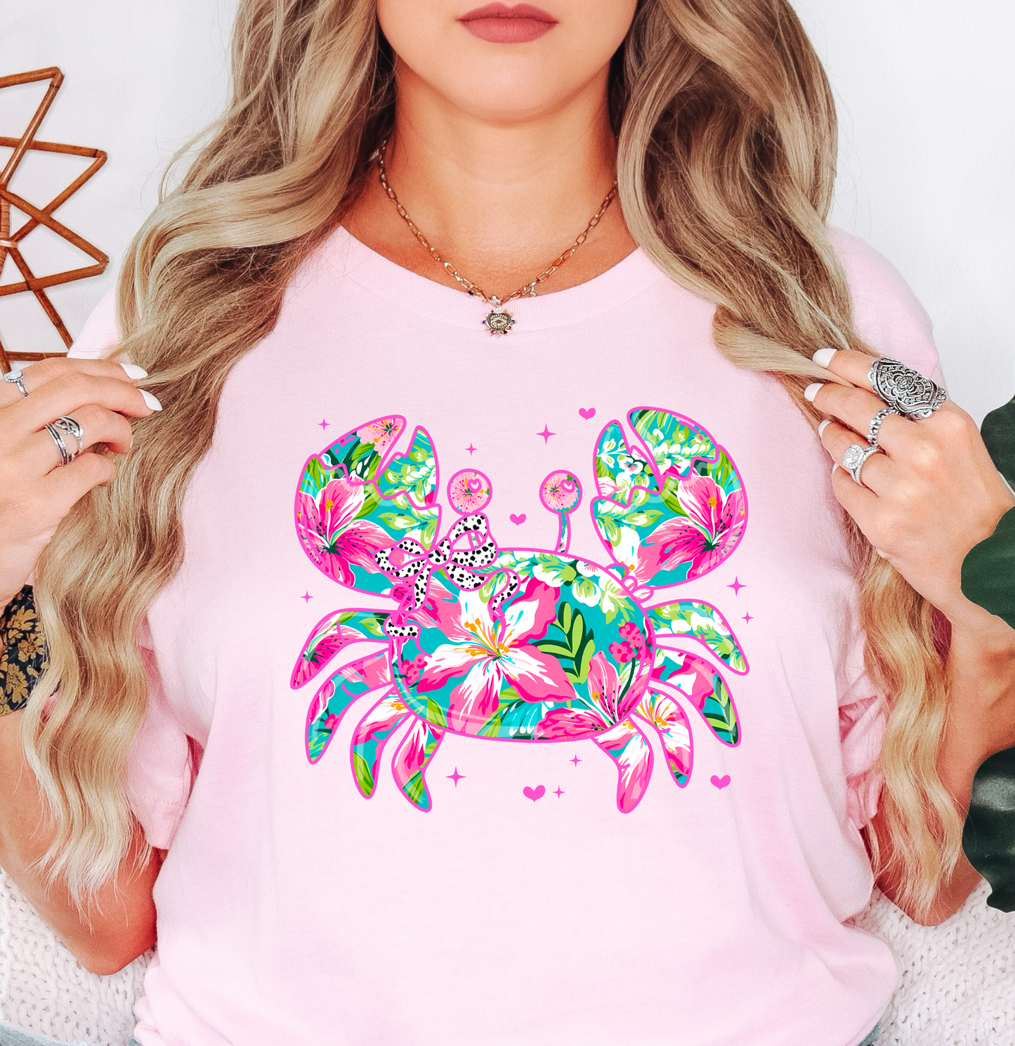 Floral Tropical Crab Tee | Beach Breeze Collection | Unisex Pre-Shrunk T-Shirt