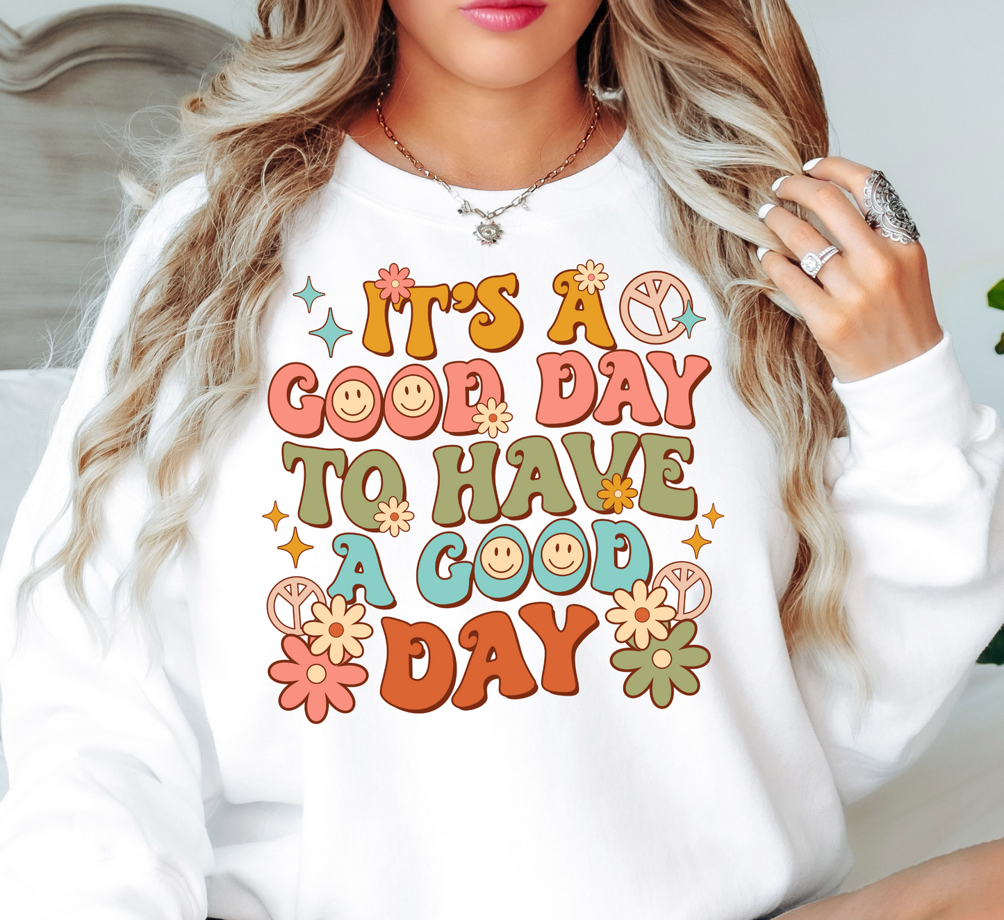Retro Good Day Sweatshirt | Groovy Vibes Collection | Unique Gifts for Family and Friends