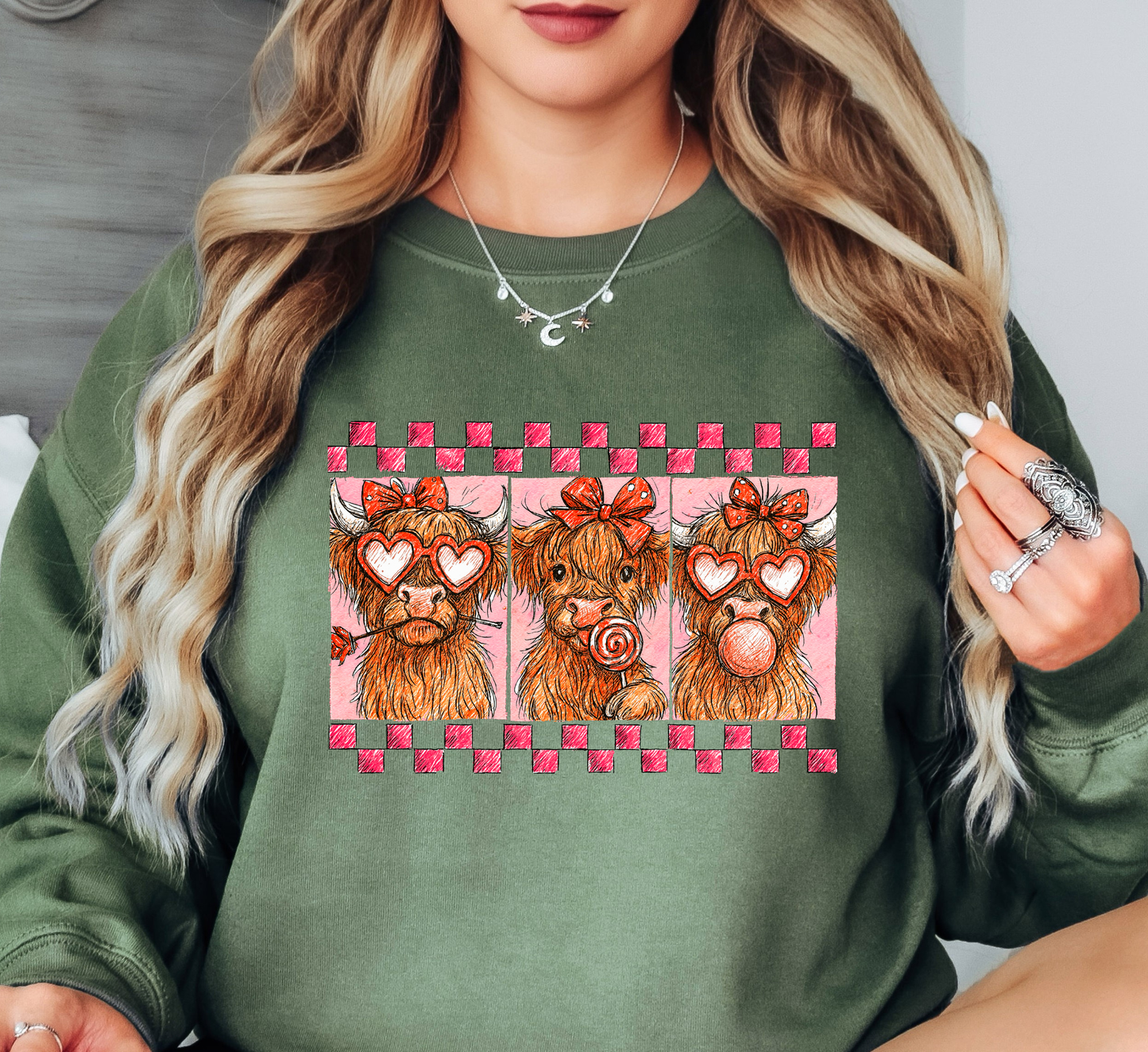 Retro Highland Cow Hearts Sweatshirt | XoXo Love Collection | Unique Gifts for Family Friends