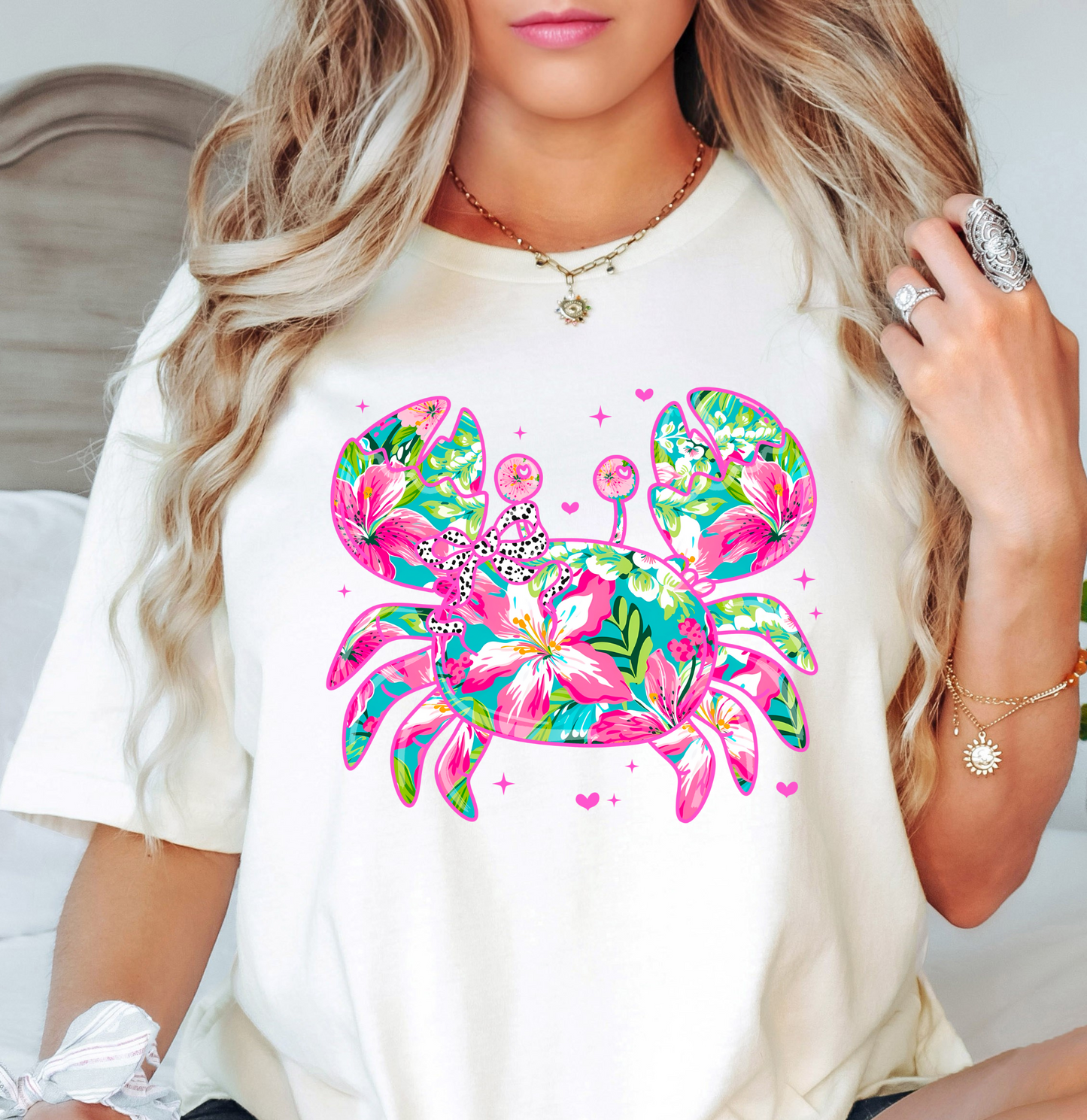 Floral Tropical Crab Tee | Beach Breeze Collection | Unisex Pre-Shrunk T-Shirt
